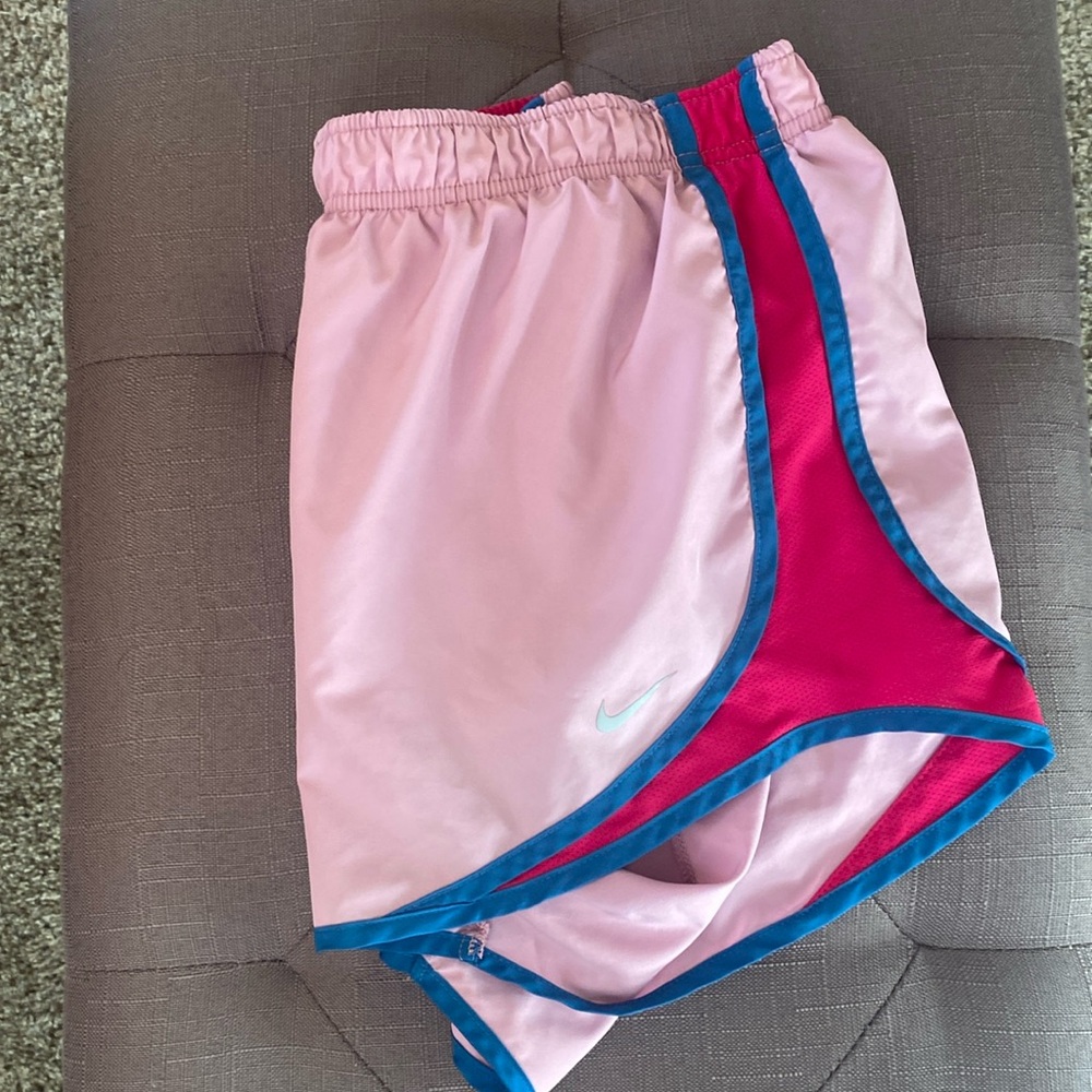 Women’s Nike dri-fit pink shorts